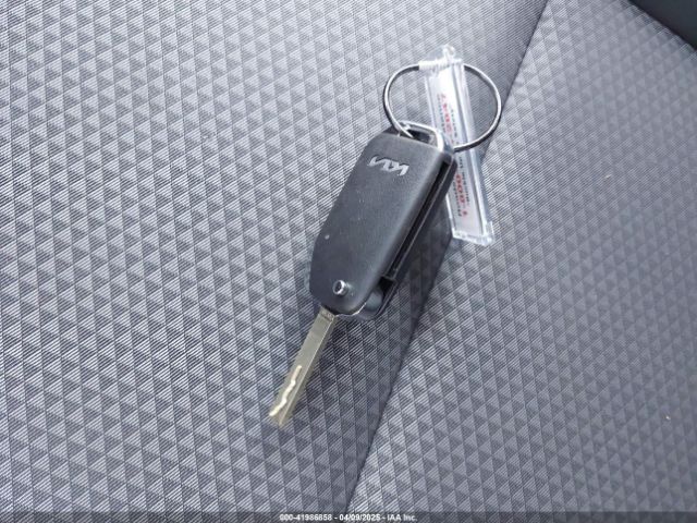 KNDJ23AU4R7911082 KIA SOUL LX