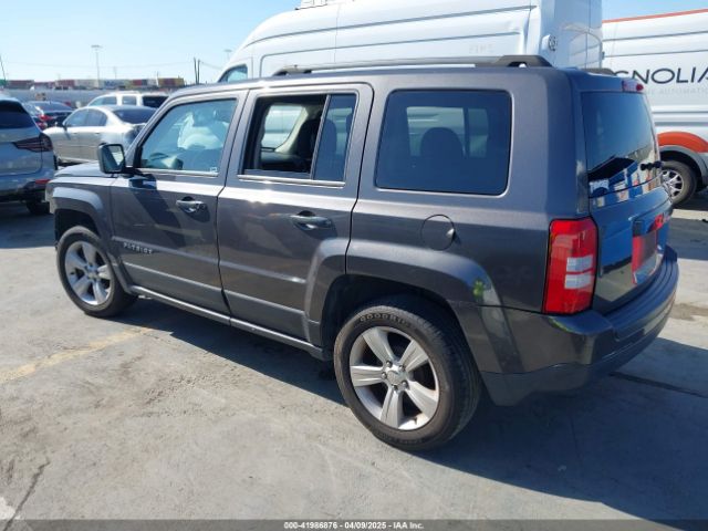 1C4NJPFB7FD297385 Jeep Patriot Latitude