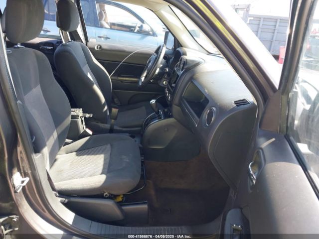 1C4NJPFB7FD297385 Jeep Patriot Latitude