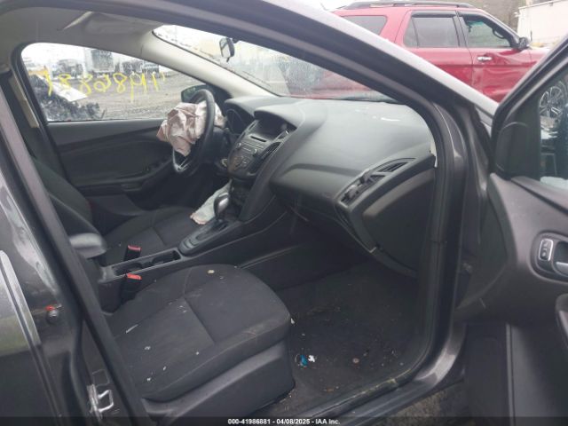 1FADP3F26GL365207 Ford FOCUS SE