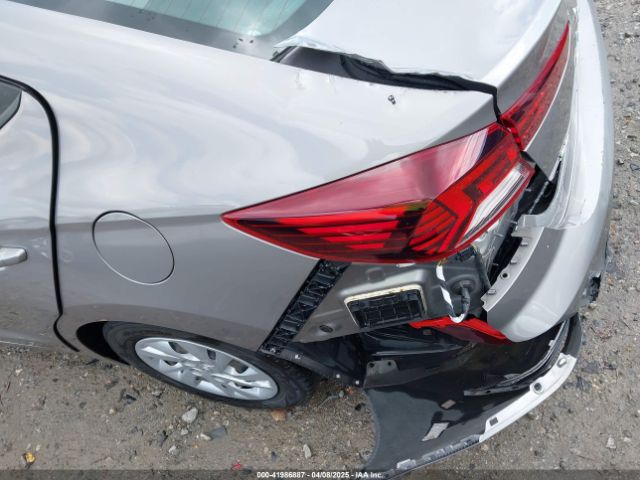 KMHD74LFXLU105433 Hyundai ELANTRA SE