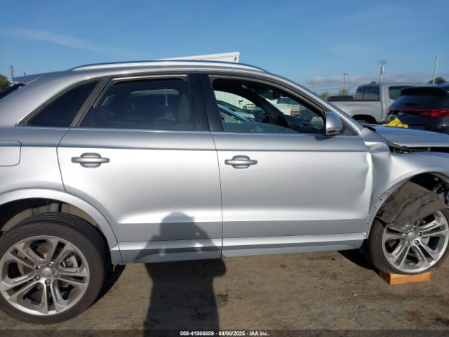 WA1JCCFSXHR000319 Audi Q3 2.0t Premium