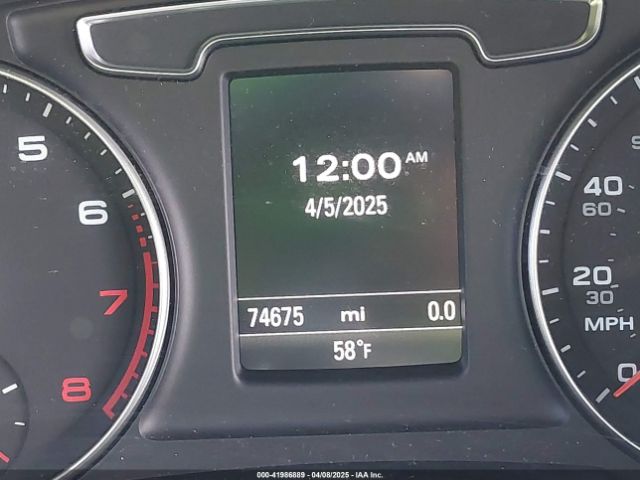 WA1JCCFSXHR000319 Audi Q3 2.0t Premium