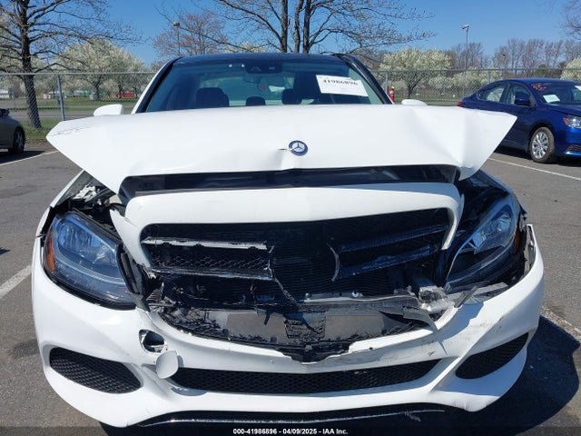 WDDWF4KB3GR139257 Mercedes-Benz C 300 4matic/luxury 4matic/sport 4matic