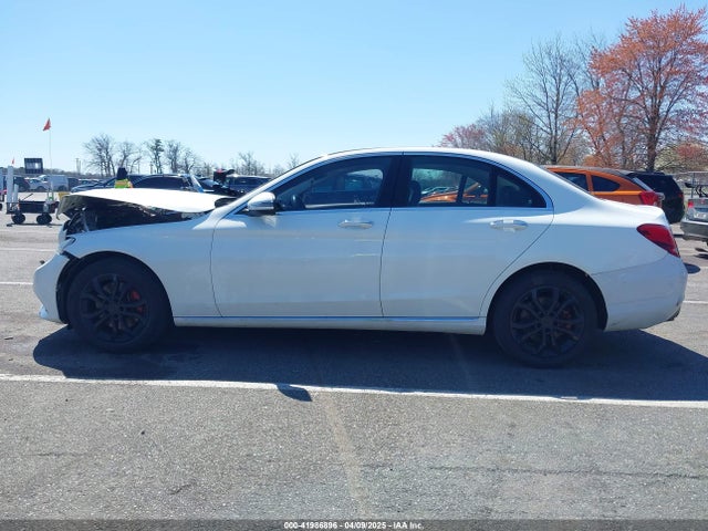 WDDWF4KB3GR139257 Mercedes-Benz C 300 4matic/luxury 4matic/sport 4matic