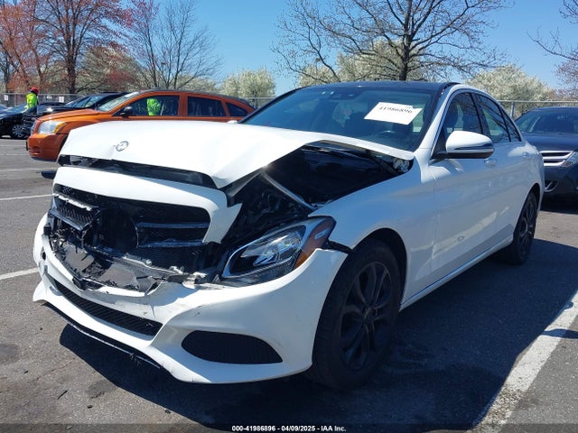 WDDWF4KB3GR139257 Mercedes-Benz C 300 4matic/luxury 4matic/sport 4matic
