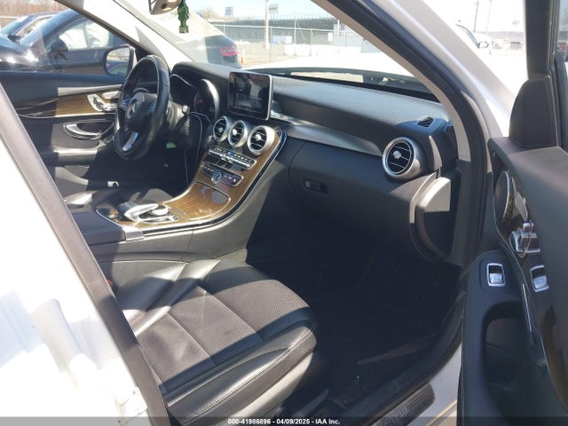 WDDWF4KB3GR139257 Mercedes-Benz C 300 4matic/luxury 4matic/sport 4matic
