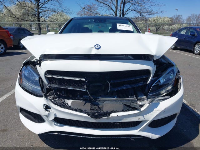 WDDWF4KB3GR139257 Mercedes-Benz C 300 4matic/luxury 4matic/sport 4matic