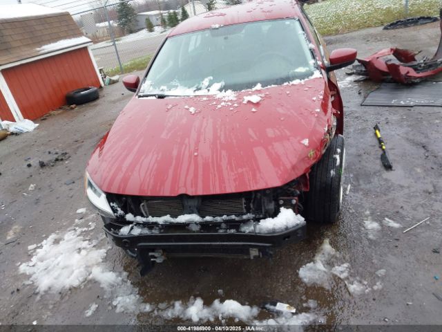 3VW2B7AJ0JM206949 Volkswagen Jetta 1.4t S