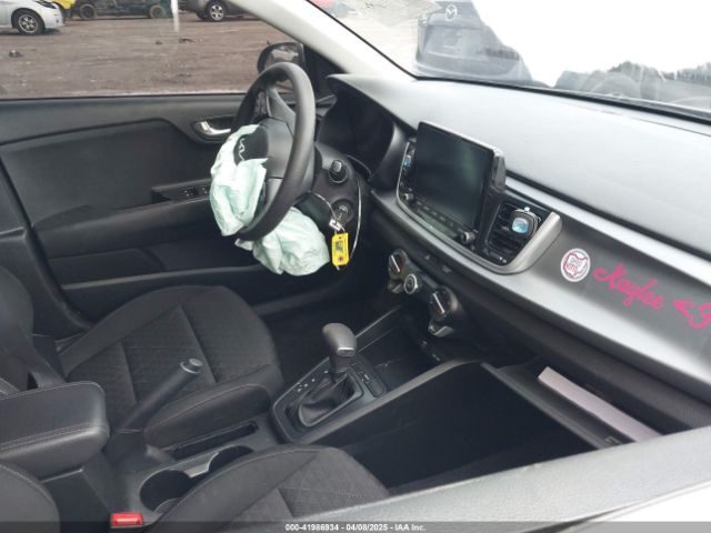 3KPA24AD0NE476979 KIA RIO S