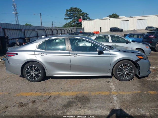 4T1B11HK1KU681049 Toyota CAMRY SE
