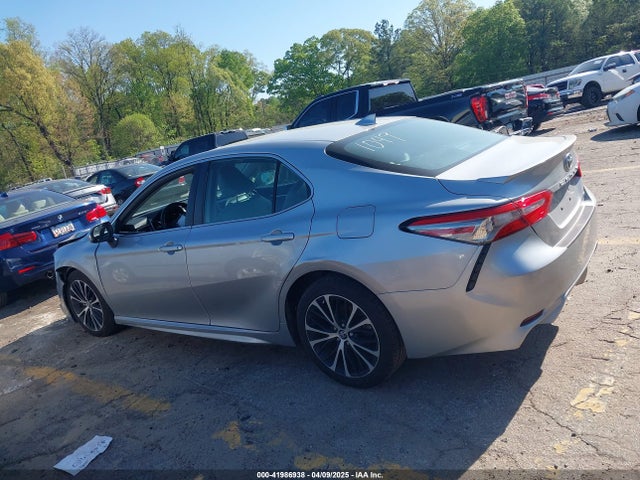 4T1B11HK1KU681049 Toyota CAMRY SE