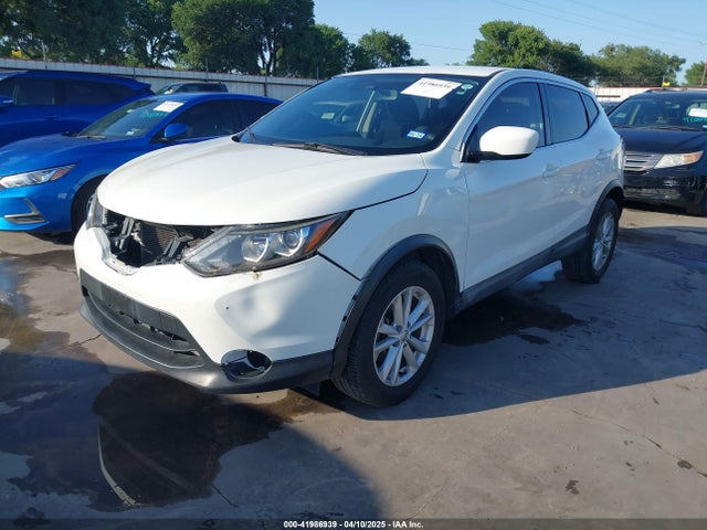 JN1BJ1CP5HW010457 Nissan Rogue Sport S