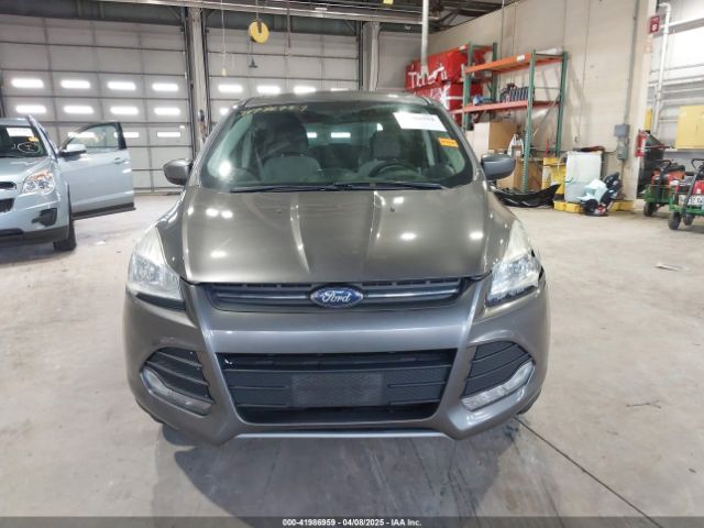 1FMCU9G99EUC45854 Ford ESCAPE SE