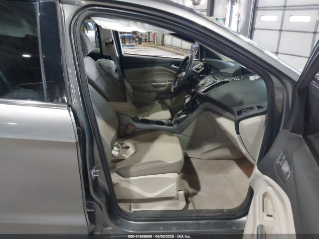 1FMCU9G99EUC45854 Ford ESCAPE SE