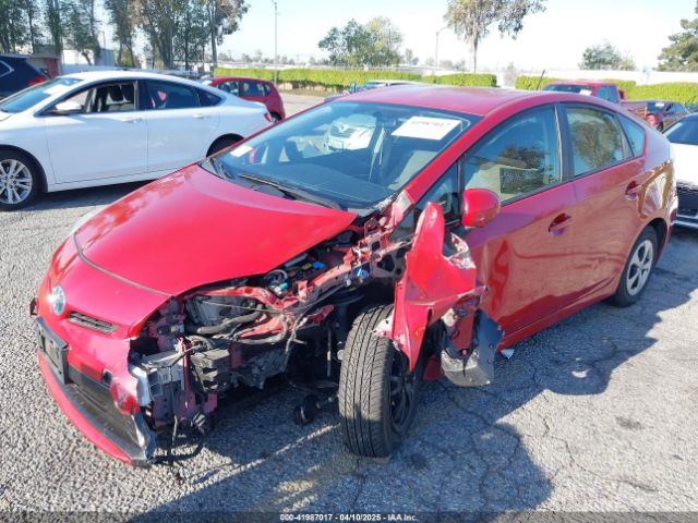 JTDKN3DU4F1984801 Toyota Prius Two