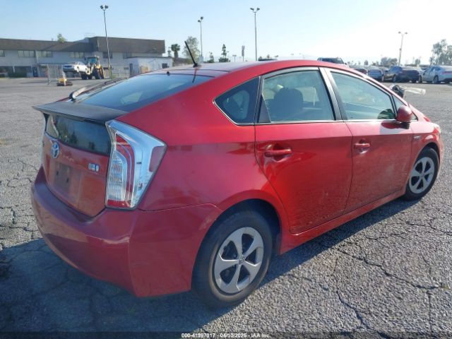 JTDKN3DU4F1984801 Toyota Prius Two