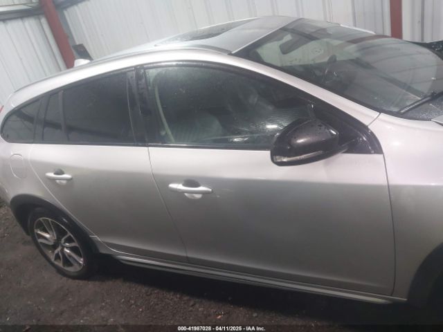 YV4612HK2G1016047 Volvo V60 Cross Country T5