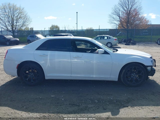 Chrysler 300 300s 2019 2C3CCABG6KH659109 Image 14
