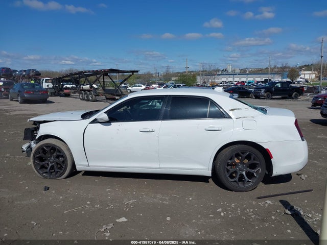 Chrysler 300 300s 2019 2C3CCABG6KH659109 Image 15