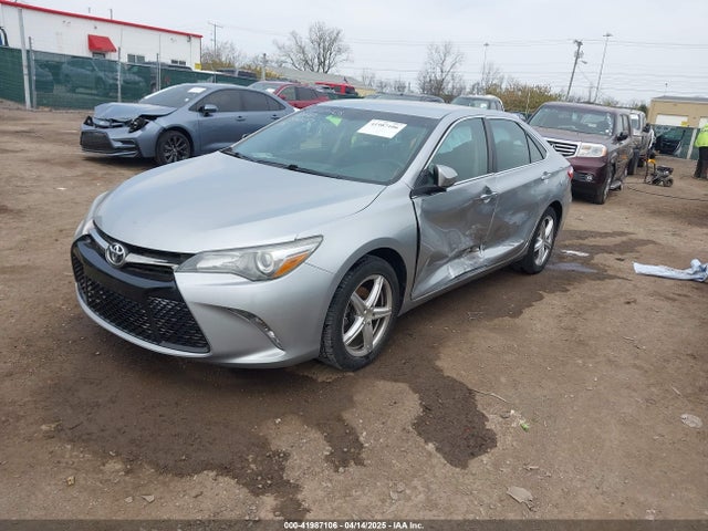 4T1BF1FK0HU329240 Toyota CAMRY SE