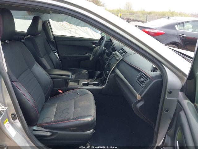 4T1BF1FK0HU329240 Toyota CAMRY SE