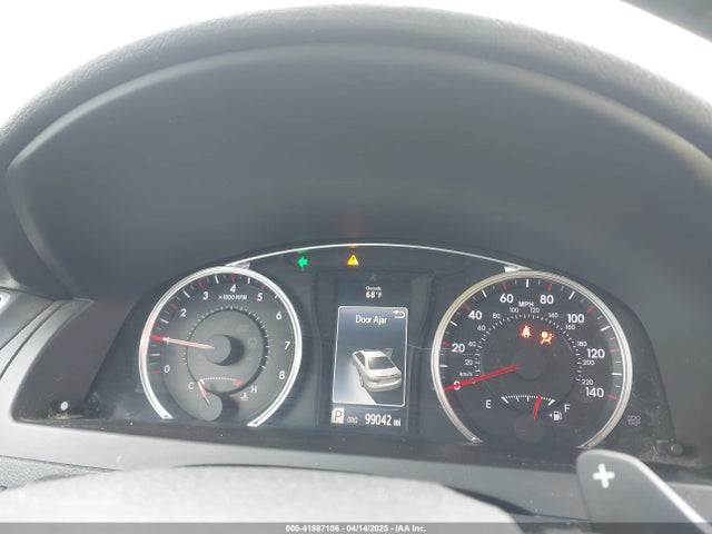 4T1BF1FK0HU329240 Toyota CAMRY SE