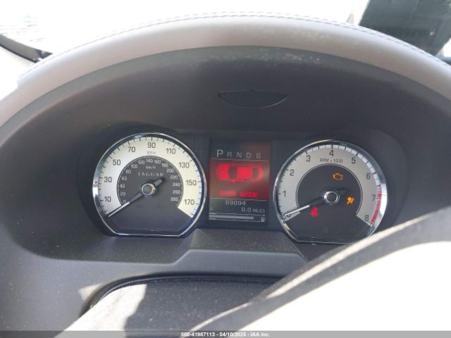 2010 JAGUAR XF SAJWA0GB6ALR77790 Photo 6