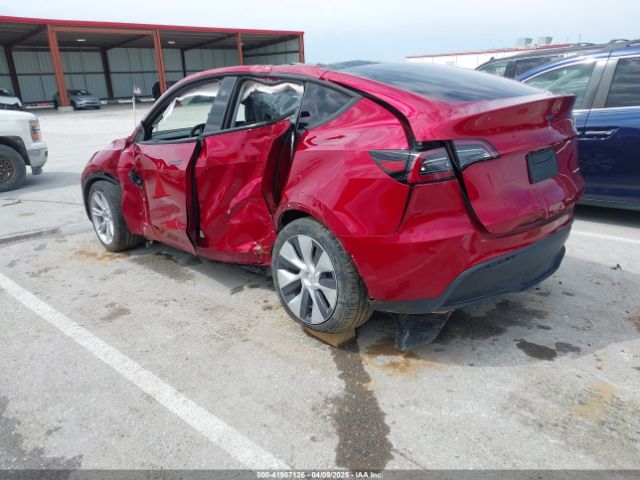 2024 TESLA MODEL Y 7SAYGDEE8RA224397 Photo 2