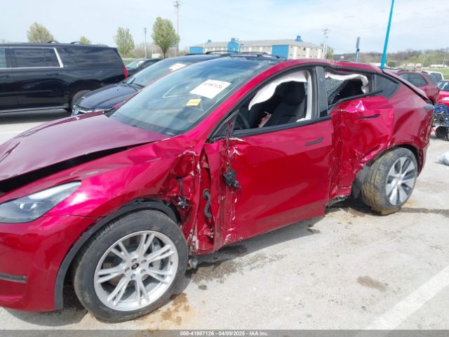 2024 TESLA MODEL Y 7SAYGDEE8RA224397 Photo 5