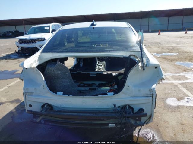WBS1J5C5XJVD36311 BMW M2