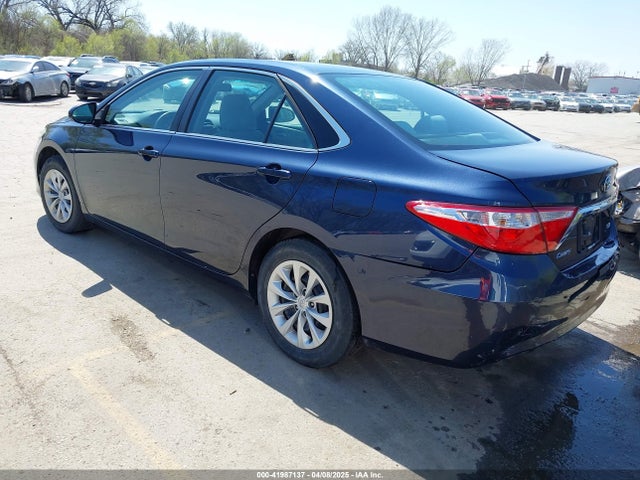 Toyota CAMRY LE 2016 4T4BF1FK9GR558584 Image 3