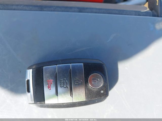 KNDCC3LC5H5060124 KIA NIRO EX