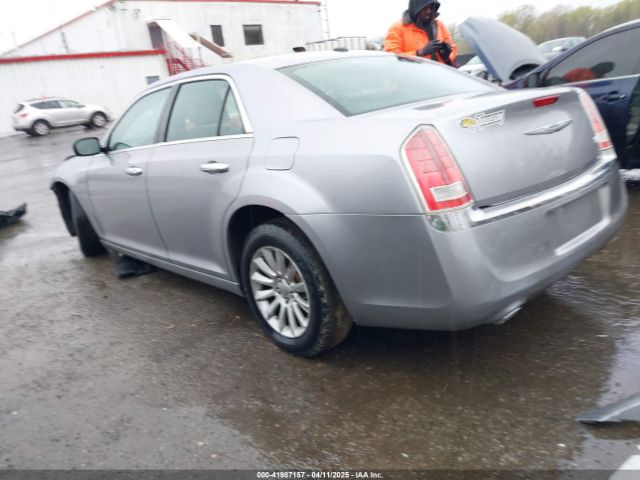 2014 CHRYSLER 300 2C3CCAAG6EH375730 Photo 2