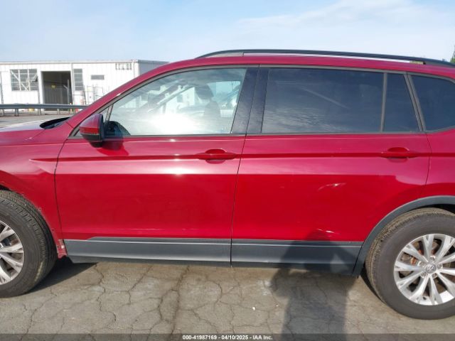 3VV1B7AX8JM027594 Volkswagen Tiguan 2.0t S