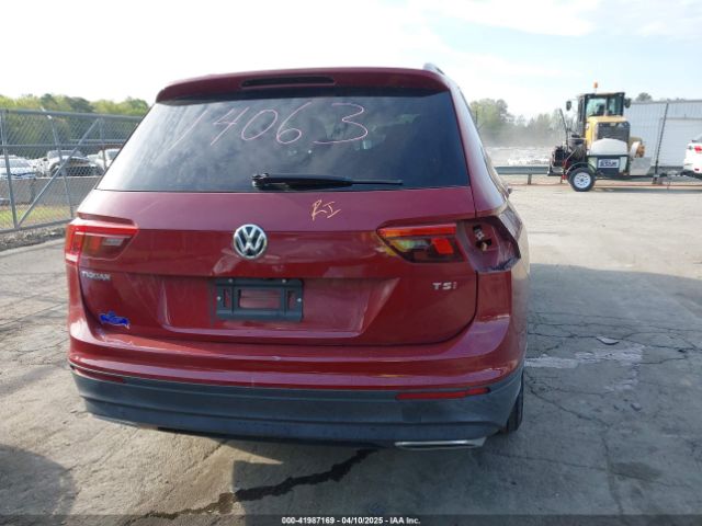 3VV1B7AX8JM027594 Volkswagen Tiguan 2.0t S