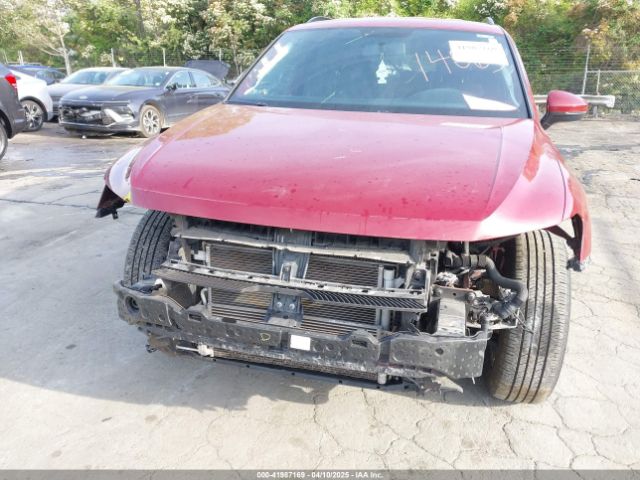 3VV1B7AX8JM027594 Volkswagen Tiguan 2.0t S