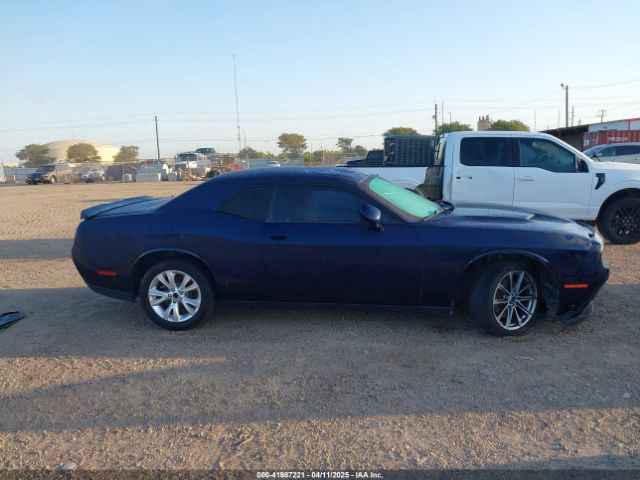 2C3CDZAG5HH578236 Dodge Challenger Sxt