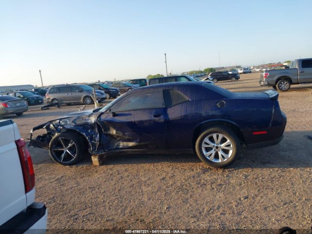 2C3CDZAG5HH578236 Dodge Challenger Sxt