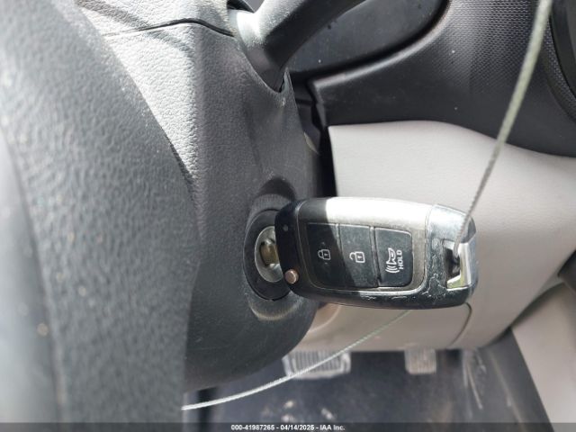 KMHRC8A39PU258585 Hyundai Venue Sel