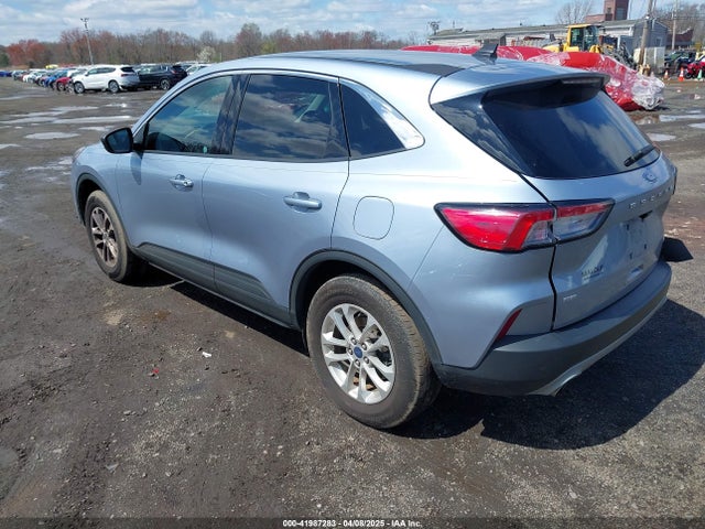 1FMCU9G6XNUB66750 Ford ESCAPE SE