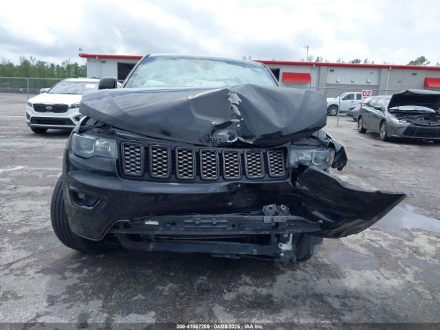 1C4RJEAG0JC111838 Jeep Grand Cherokee Altitude 4x2