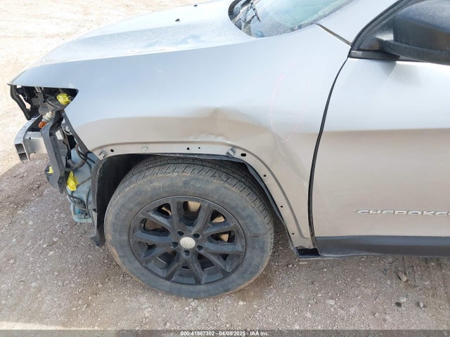 1C4PJLAB9GW160382 Jeep 2016