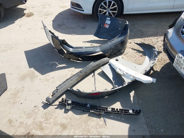 1G1ZD5ST6JF214725 Chevrolet MALIBU LT