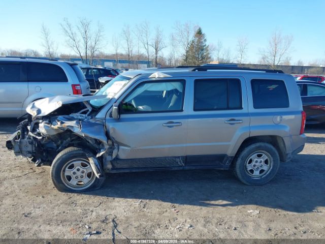 1C4NJRBB1GD719198 Jeep Patriot Sport