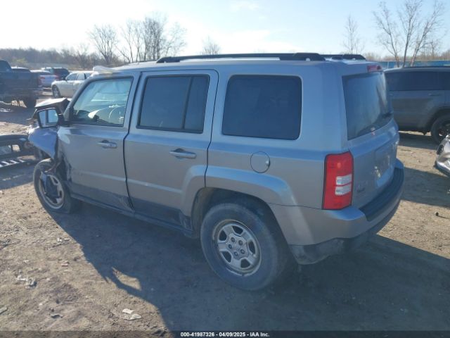1C4NJRBB1GD719198 Jeep Patriot Sport
