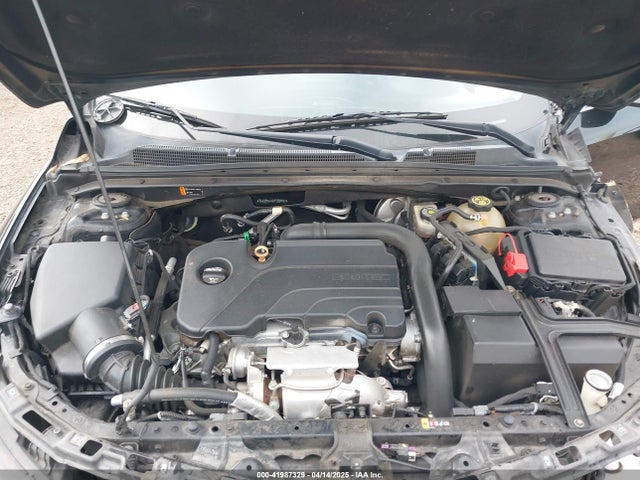 1G1ZD5ST0JF204997 Chevrolet MALIBU LT