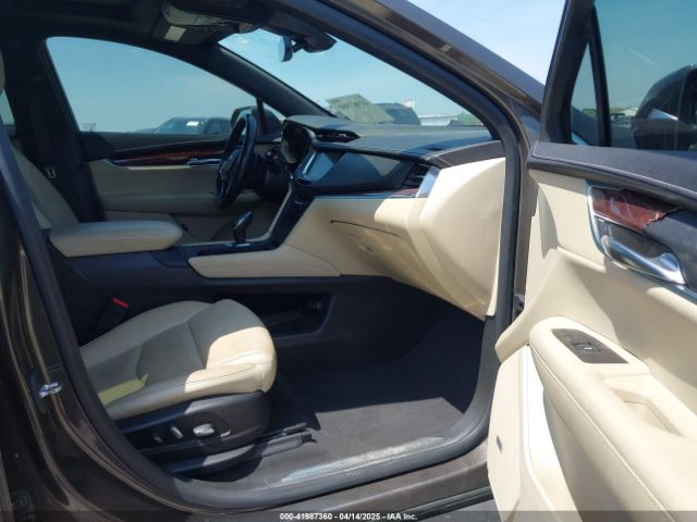 1GYKNDRS9KZ235687 Cadillac XT5 LUXURY