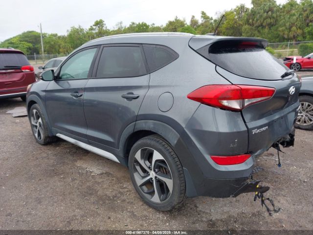 KM8J33A28HU399978 Hyundai Tucson Sport