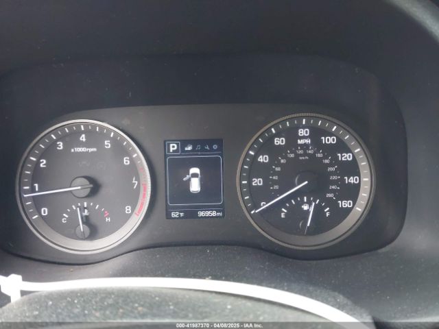 KM8J33A28HU399978 Hyundai Tucson Sport